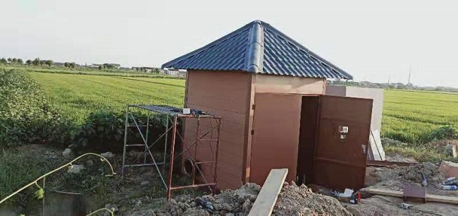 农田灌溉用一体化智能泵站.jpg
